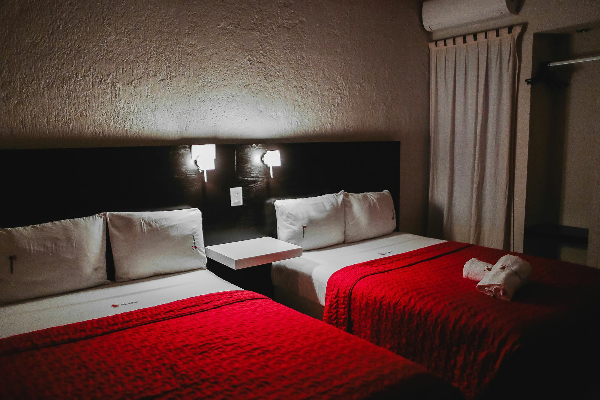 Hotel Santiago Merida Bagian luar foto